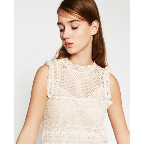 NWT Zara Ivory Contrast Crochet Top with Cami - Picture 4 of 7